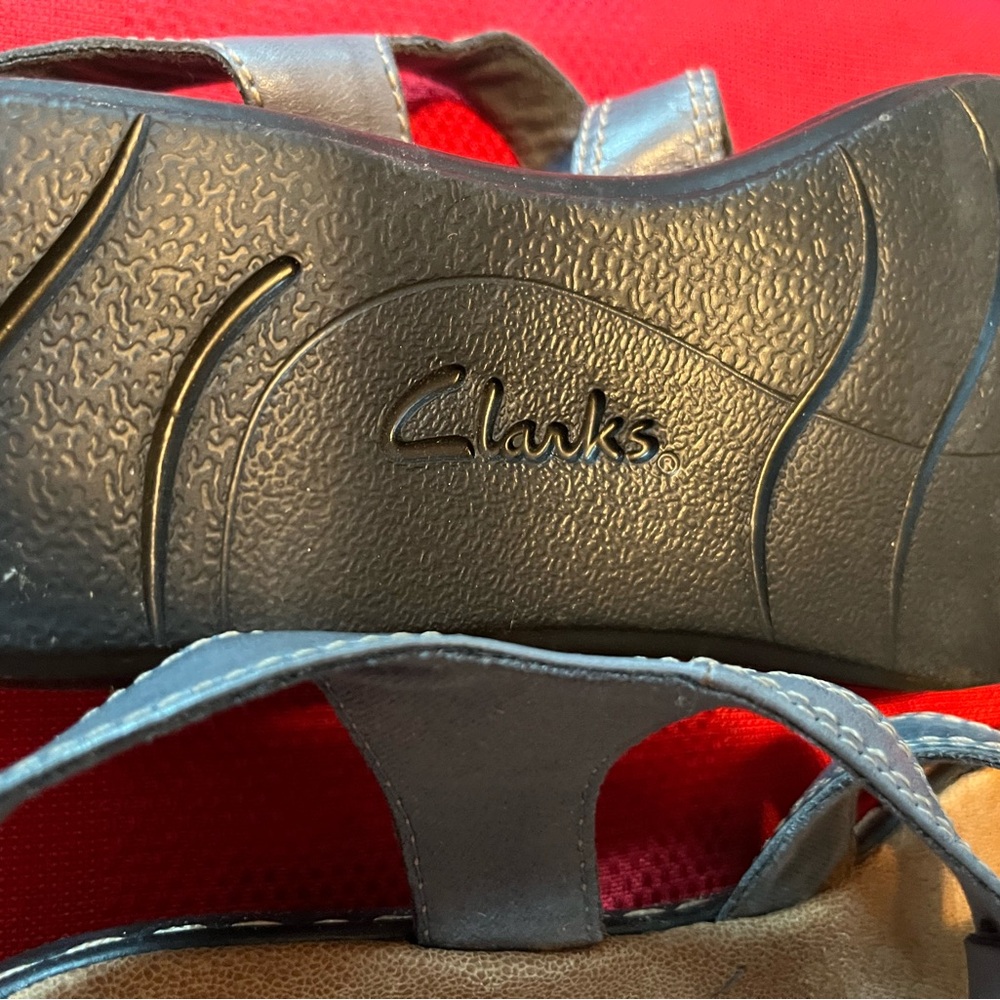 Clarks Kids Charcoal Sandals - Picture 5 of 5